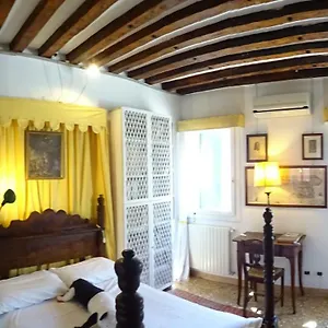 artists-house-venice.hotelslidodijesolo.com/